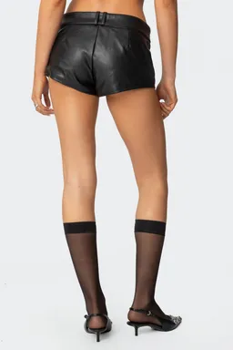 Short cuero sintético alba de Edikted en Shorts para argentina