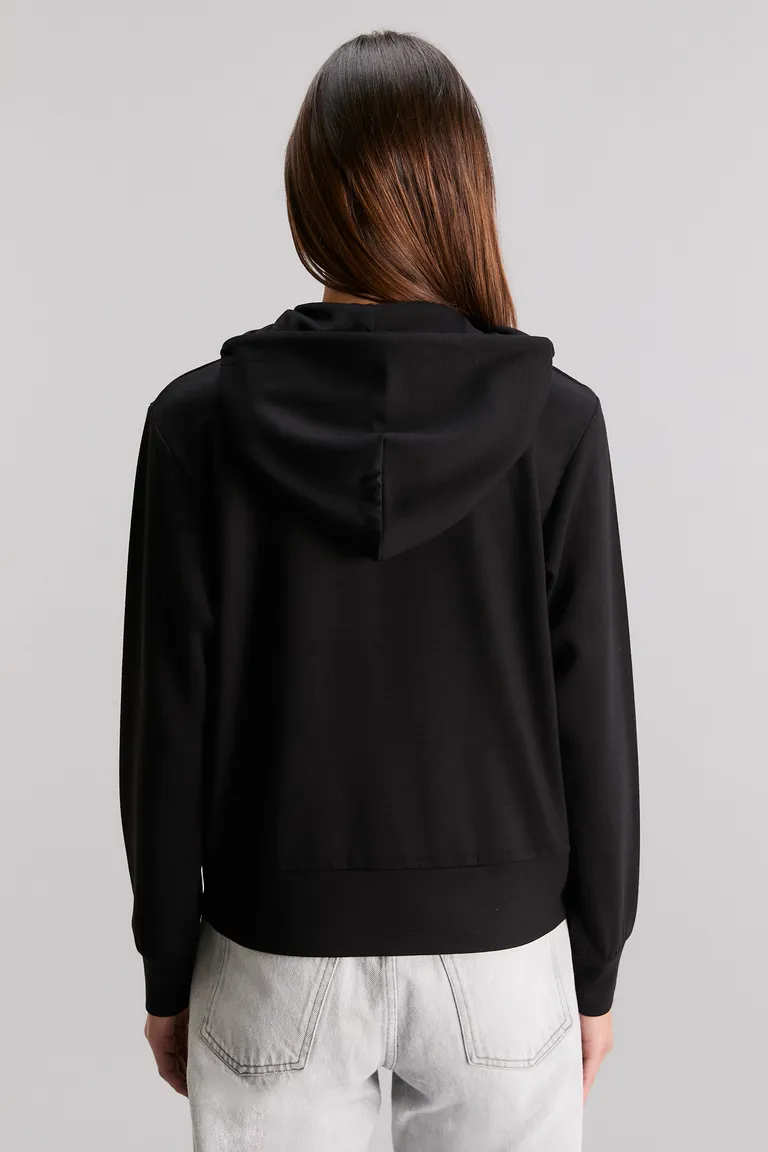 Chaqueta de tejido de neoprene y viscosa con detalles exclusivos de Kosiuko en Chaquetas para argentina