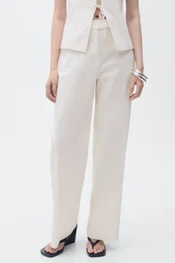 Pantalón recto tiro medio de Mango en Pantalones para argentina