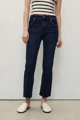 Jean sienna flare crop de Mango en Pantalones para argentina