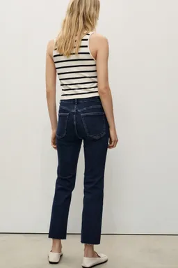 Jean sienna flare crop de Mango en Pantalones para argentina