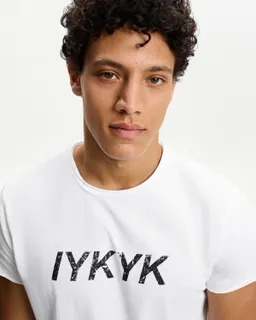 Remera manga corta estampada de Bershka en Remeras y Polos para argentina