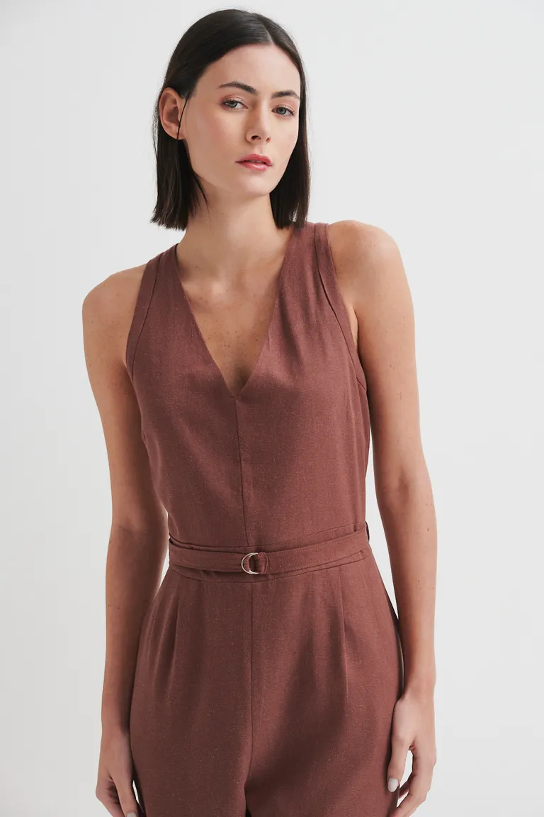 Mono de lino en corte relajado con escote en V y cintura ajustable de Sweet en Monos para argentina