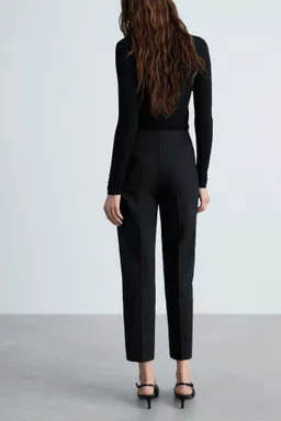 Pantalón recto con botones joya de Mango en Pantalones para argentina