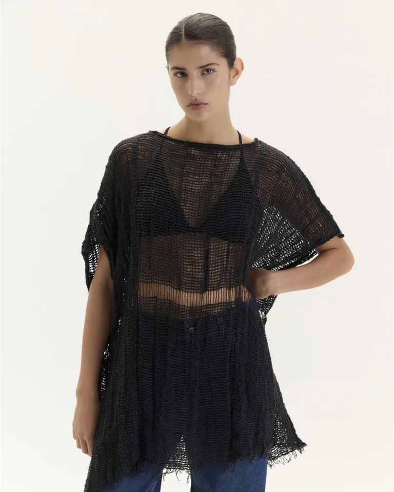 Remerón oversize de algodón con diseño teñido artesanalmente y acabado único de Blue Sheep en Capas y Ponchos para argentina