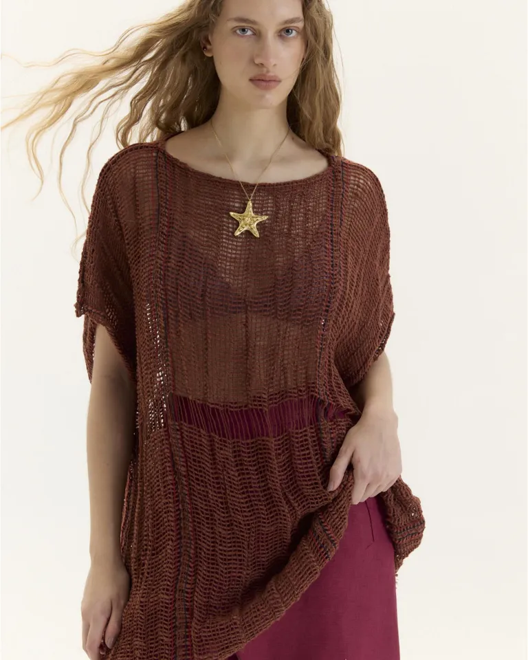 Remerón oversize de algodón con diseño teñido artesanalmente y acabado único de Blue Sheep en Capas y Ponchos para argentina