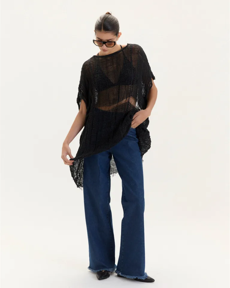 Remerón oversize de algodón con diseño teñido artesanalmente y acabado único de Blue Sheep en Capas y Ponchos para argentina