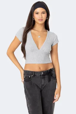 Top corto escote v de Edikted en Tops para argentina