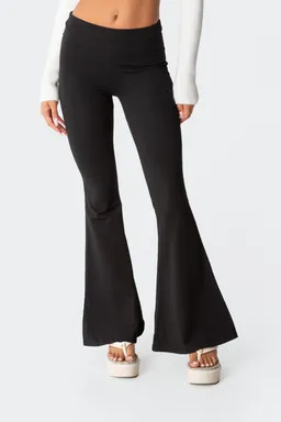 Leggings acampanados naomi de Edikted en Pantalones para argentina