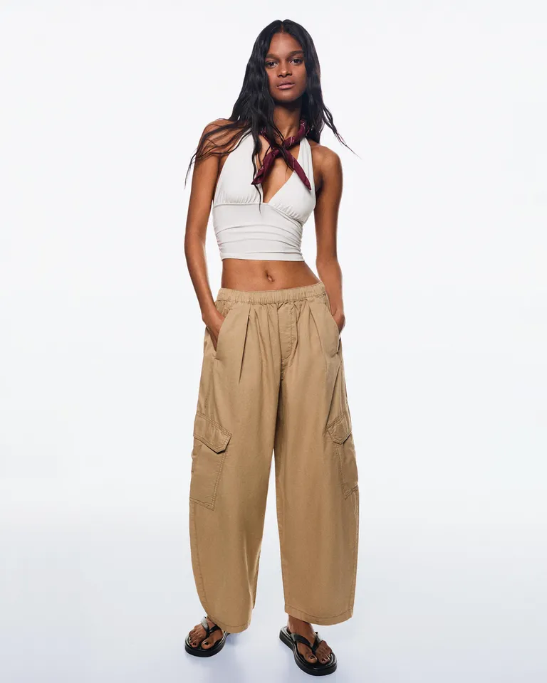 Pantalón cargo barril algodón de Bershka en Pantalones para argentina