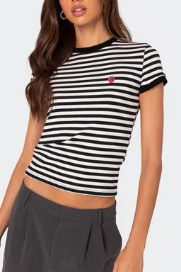 Remera rayada strawberry fields de Edikted en Remeras para argentina