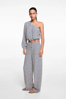 Blusa asimétrica estampada de Mango Teen en Blusas para argentina