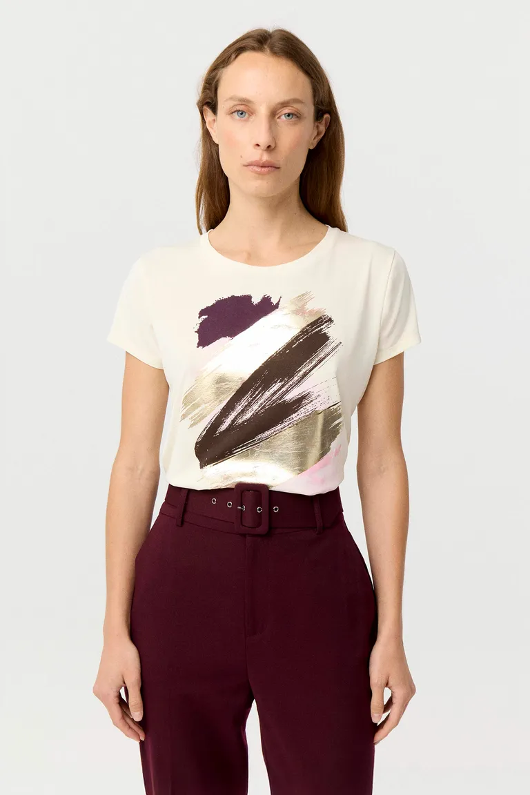 Remera manga corta con estampa de pinceladas y escote redondo de Markova en Remeras para argentina