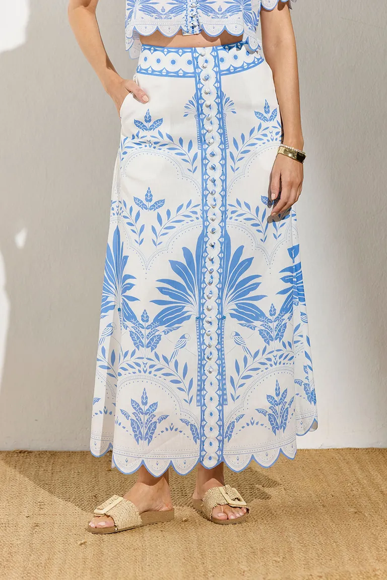 Falda con estampado floral y delicados botones forrados al frente de Indiastyle en Faldas para argentina