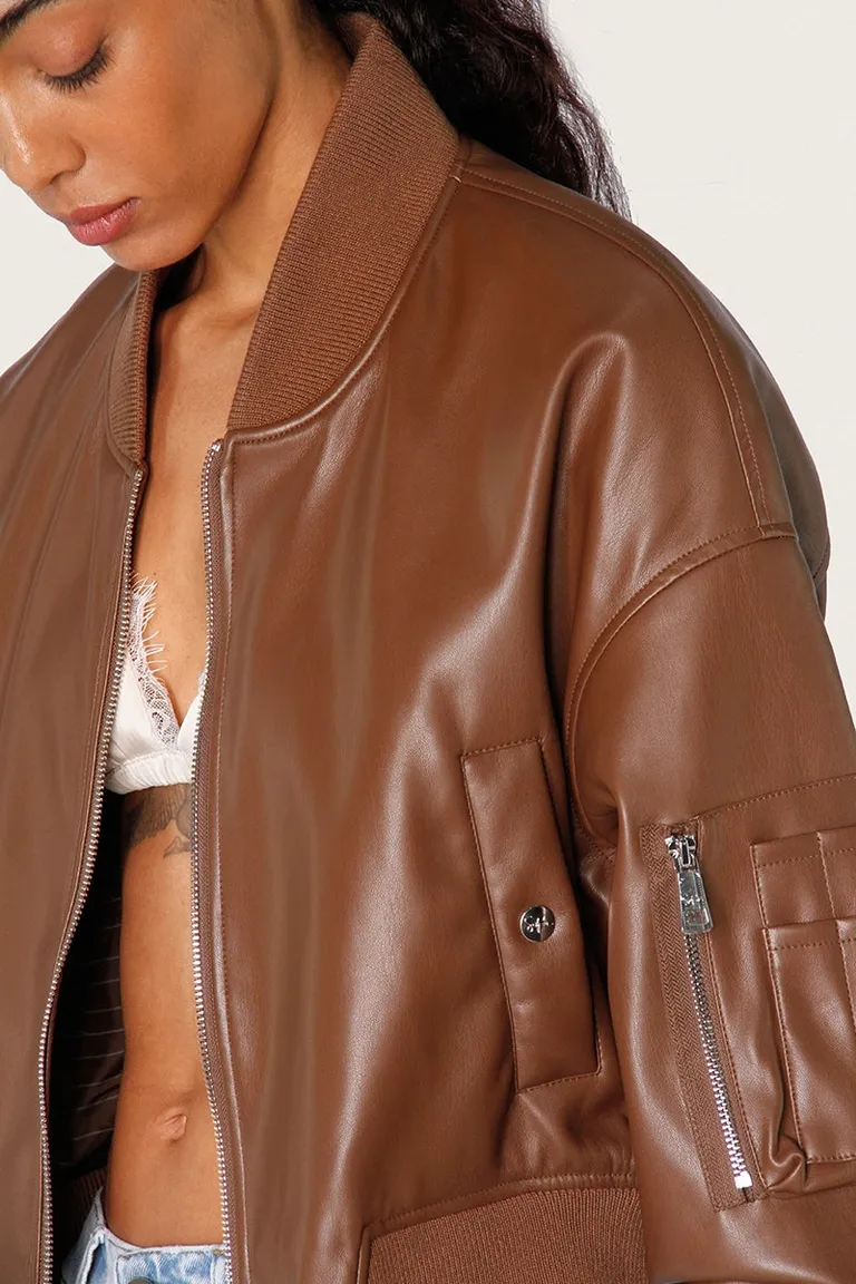 Campera bomber marrón de diseño exclusivo con detalles en canalé de Sofia Sarkany en Chaquetas para argentina