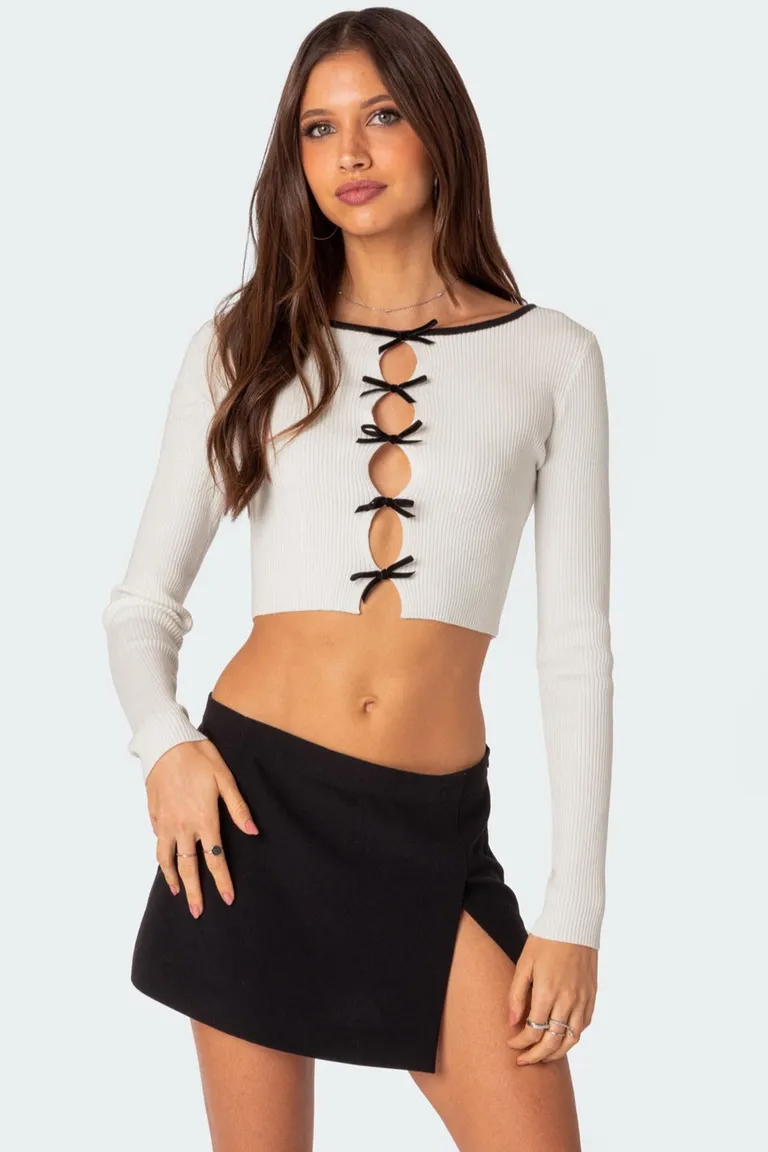Top rib bow cut out billy de Edikted en Tops para argentina