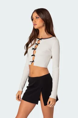 Top rib bow cut out billy de Edikted en Tops para argentina