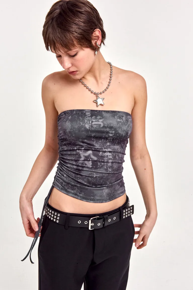 Top sin tirantes con estampado de camuflaje en microfibra para mujer de 47 Street en Tops para argentina