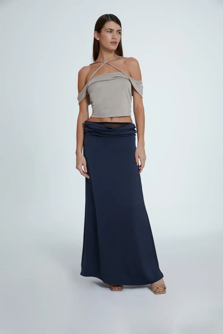 Top gris con escote bote y breteles cruzados de diseño ajustado de Naíma en Tops para argentina