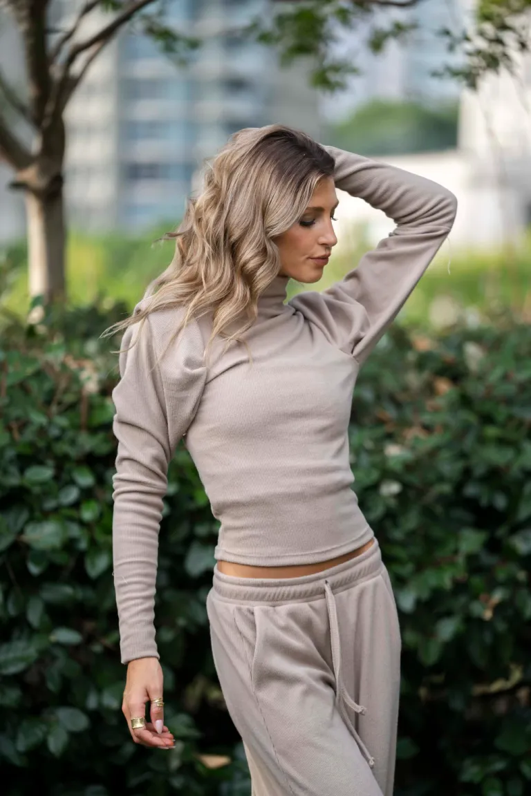 Polera Premium de Belle en Buzos y Sweaters para argentina