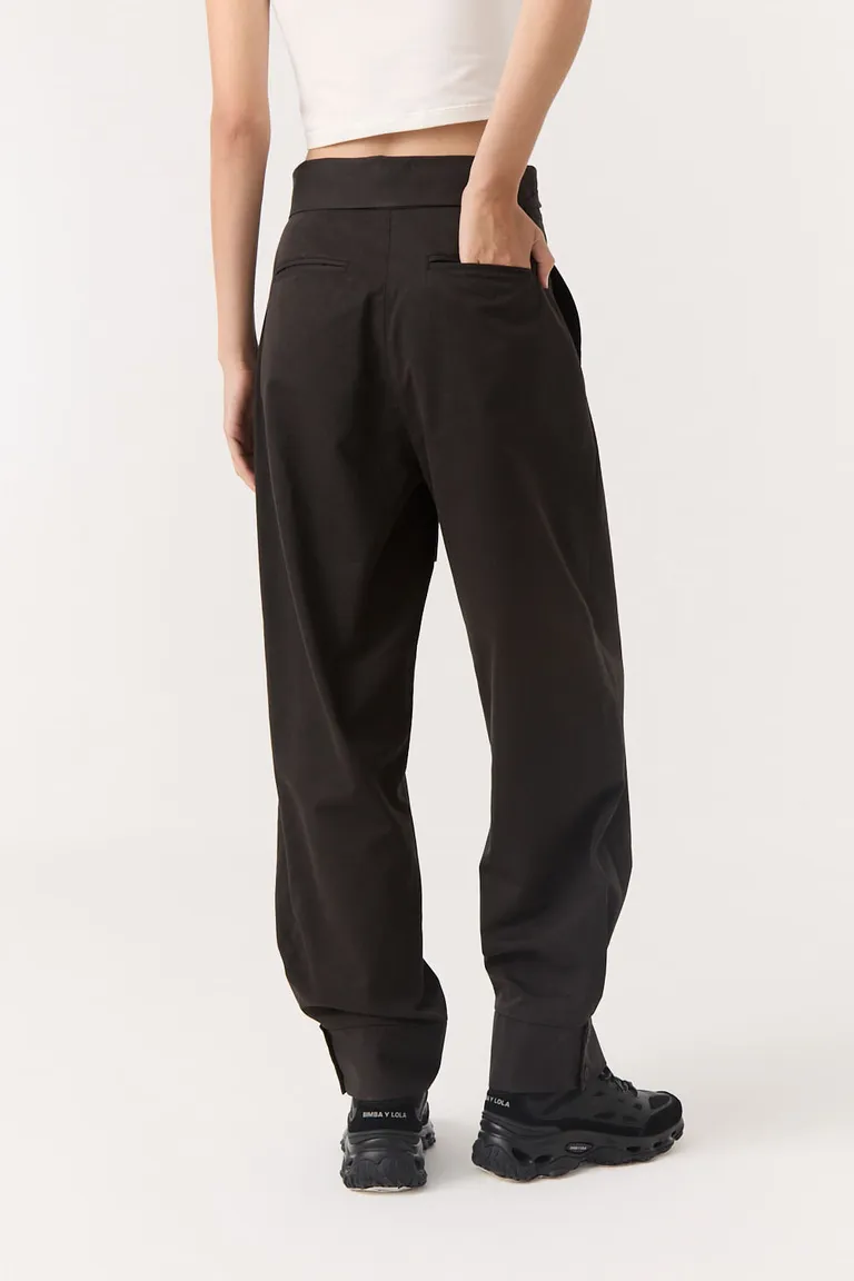 Pantalón sastrero de tiro alto con detalle de cinturón para anudar y bolsillos laterales de Furzai en Pantalones para argentina