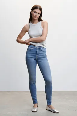 Jeans skinny tiro alto de Mango en Pantalones para argentina