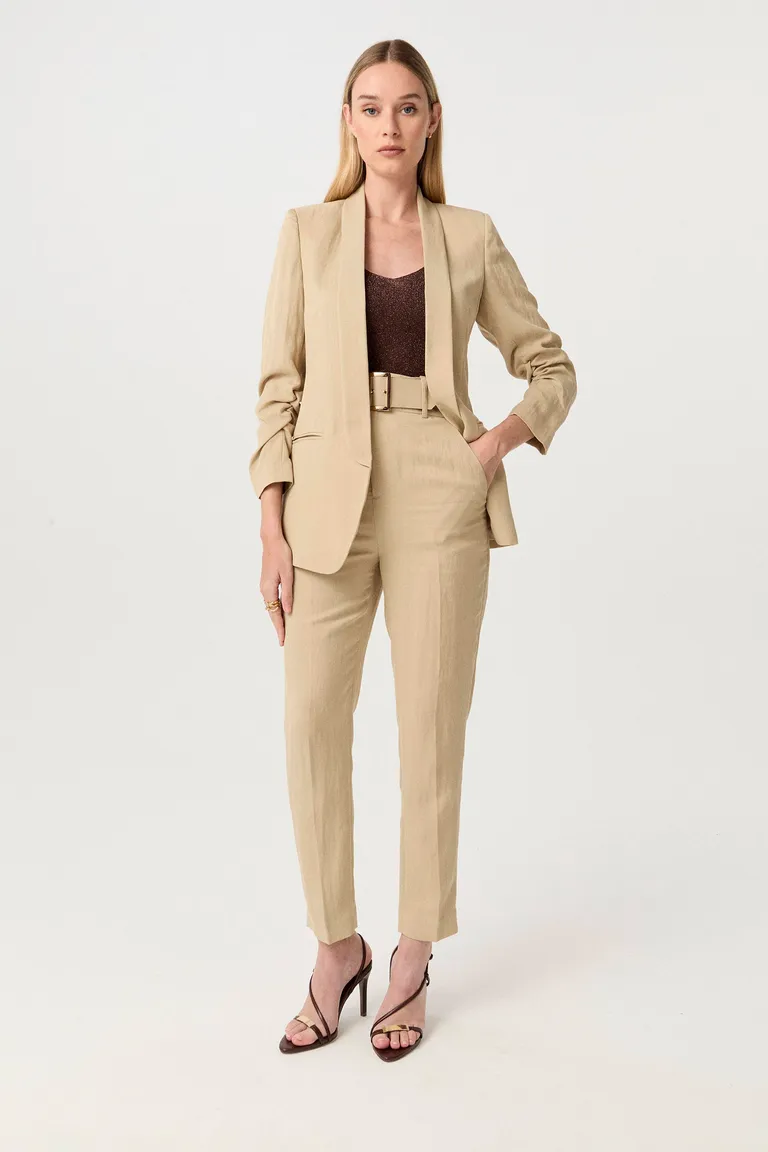 Blazer largo de tencel wash de silueta relajada y mangas 3/4 con frunce de Markova en Blazers para argentina