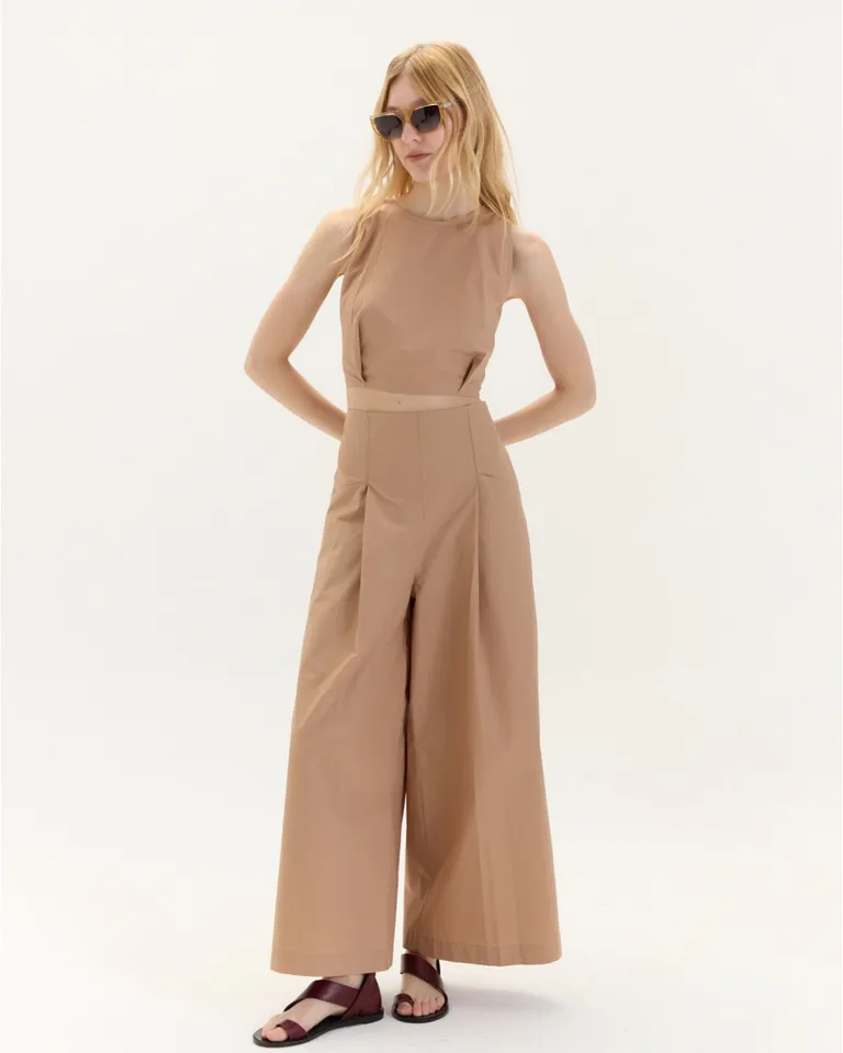 Pantalón Sika de Pierna Ancha y Calce Relajado - Diseño Elegante y Cómodo de Blue Sheep en Pantalones para argentina