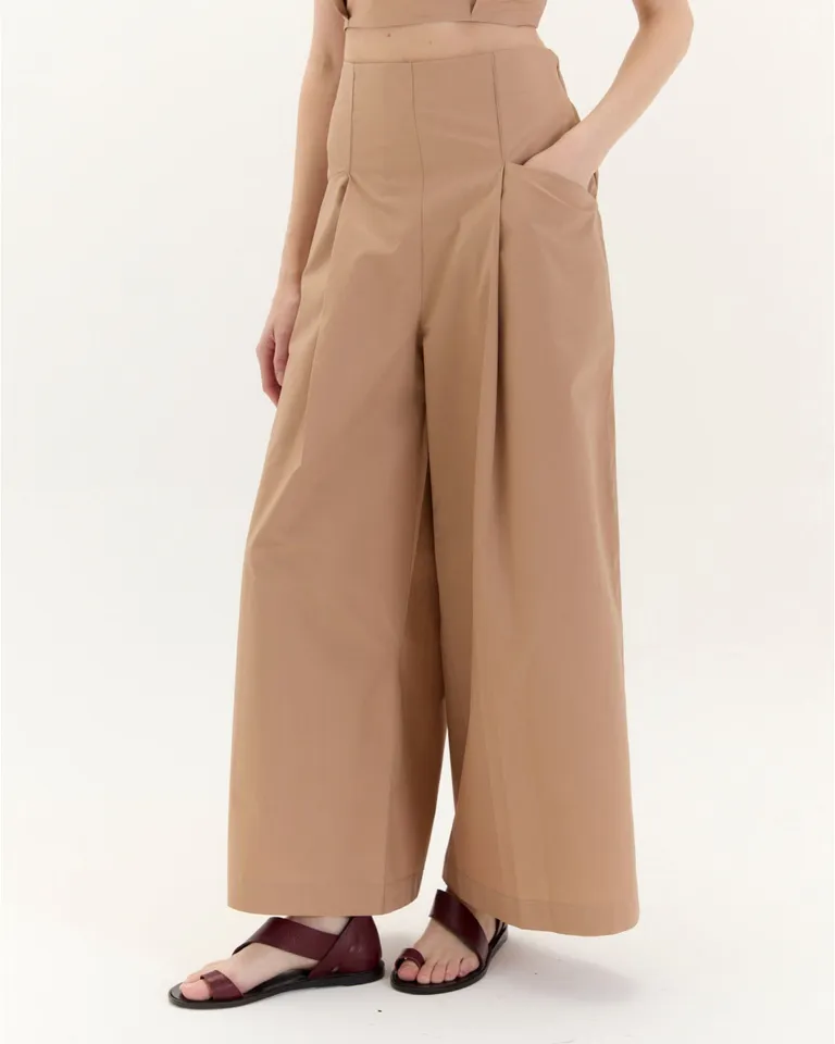 Pantalón Sika de Pierna Ancha y Calce Relajado - Diseño Elegante y Cómodo de Blue Sheep en Pantalones para argentina