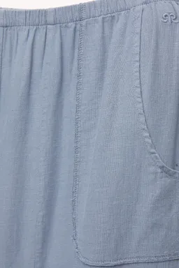 Pantalón fluido con lino de Pull&Bear en Pantalones para argentina