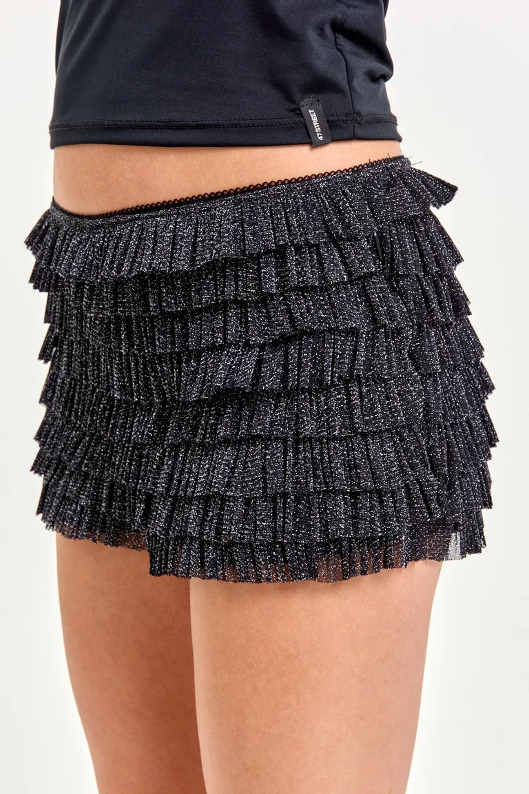 Mini short de crepe con detalles de volados y lurex de 47 Street en Shorts para argentina