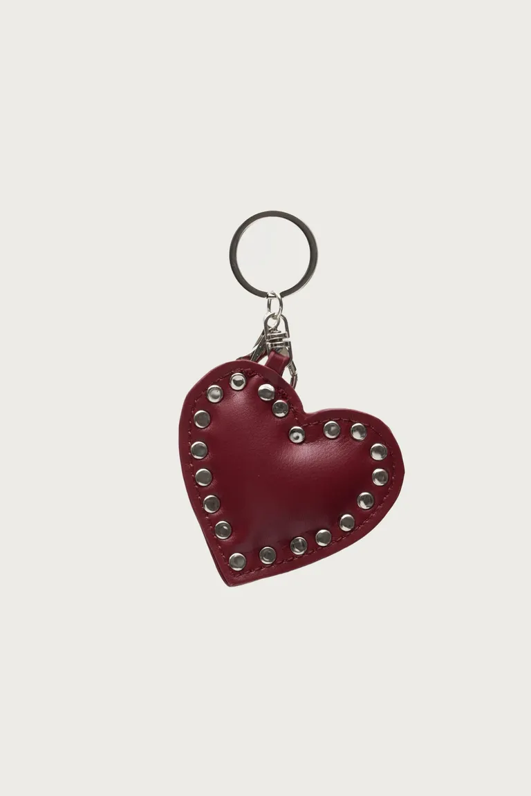 Charm corazón ecopiel tachonado de Edikted en Llaveros para argentina