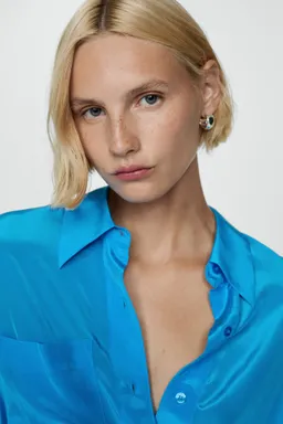 Camisa larga satinada asimétrica de Mango en Camisas para argentina