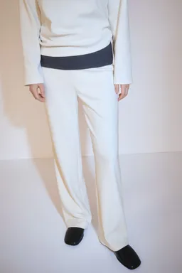 Pantalón recto pana de Mango en Pantalones para argentina
