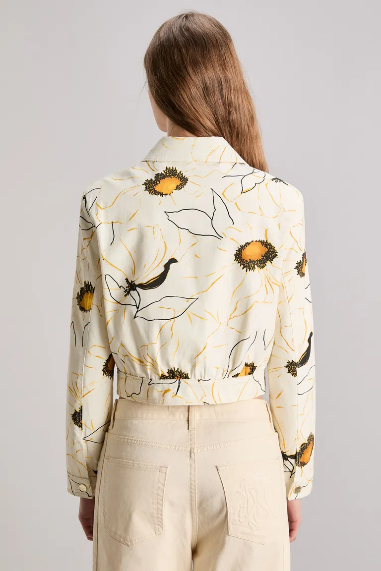 Chaqueta floral de dama con detalles metálicos y forros de seda sublimada de Kosiuko en Chaquetas para argentina