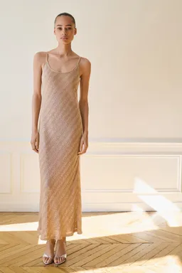 Vestido lentejuelas escote espalda de Mango en Vestidos para argentina