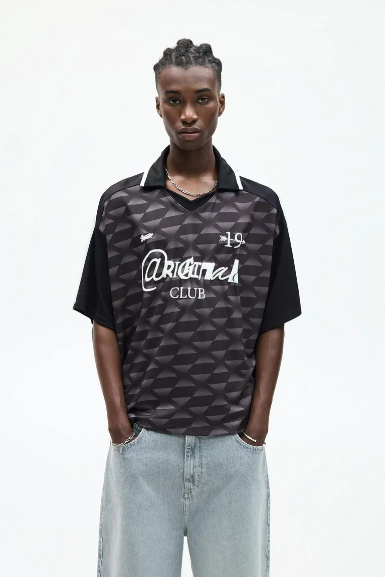 Remera fútbol stwd de Pull&Bear en Remeras y Polos para argentina