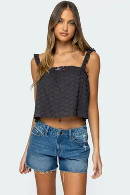 Musculosa tami volantes ojalillos de Edikted en Tops para argentina