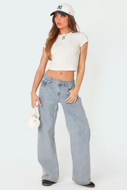 Remera corta básica mejorada de Edikted en Remeras para argentina
