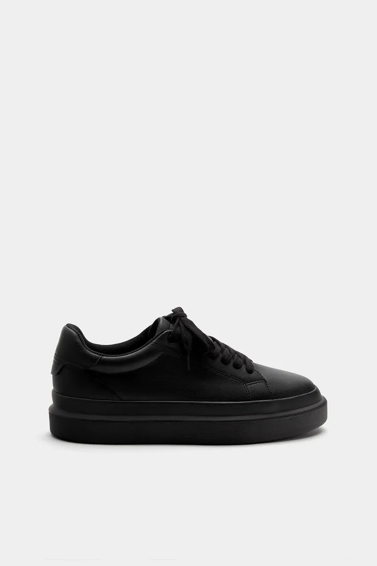 Zapatillas plataforma urbana de Pull&Bear en Zapatillas para argentina