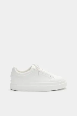 Zapatillas plataforma urbana de Pull&Bear en Zapatillas para argentina
