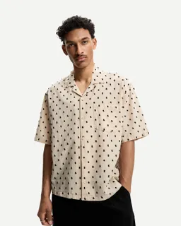 Camisa manga corta bordada de Bershka en Camisas para argentina