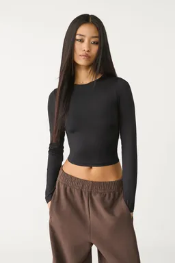 Remera poliamida manga larga de Stradivarius en Remeras para argentina