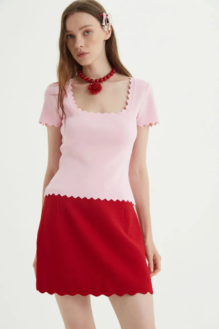 Mini falda sastrera con terminación ondulada y cierre lateral invisible de Las Pepas en Faldas para argentina