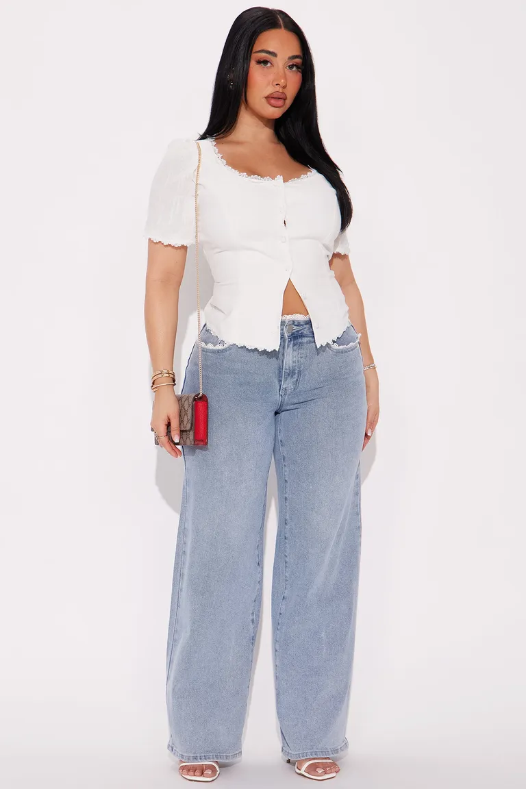 Top delicado lino love de Fashion Nova en Blusas para argentina