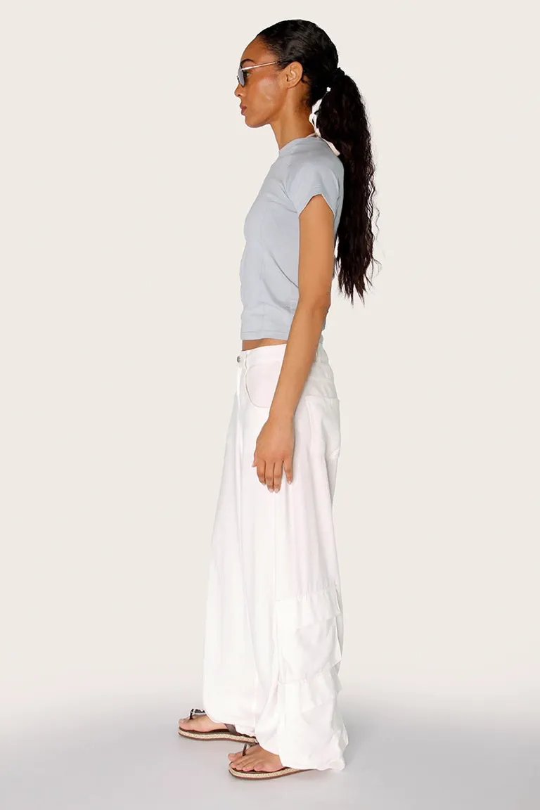 Pantalón cargo de silueta globo con pierna ancha y ajuste en los puños de Sofia Sarkany en Pantalones para argentina