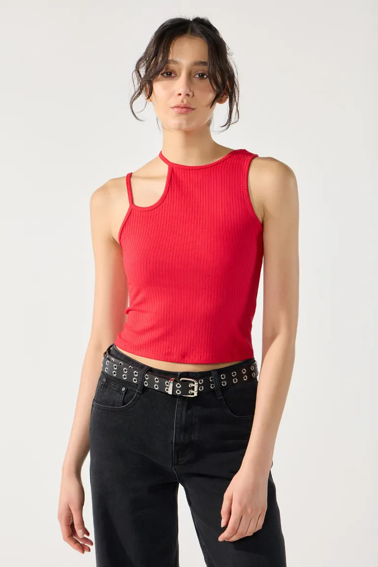 Camiseta roja de diseño asimétrico para mujer de Cuesta Blanca en Tops para argentina
