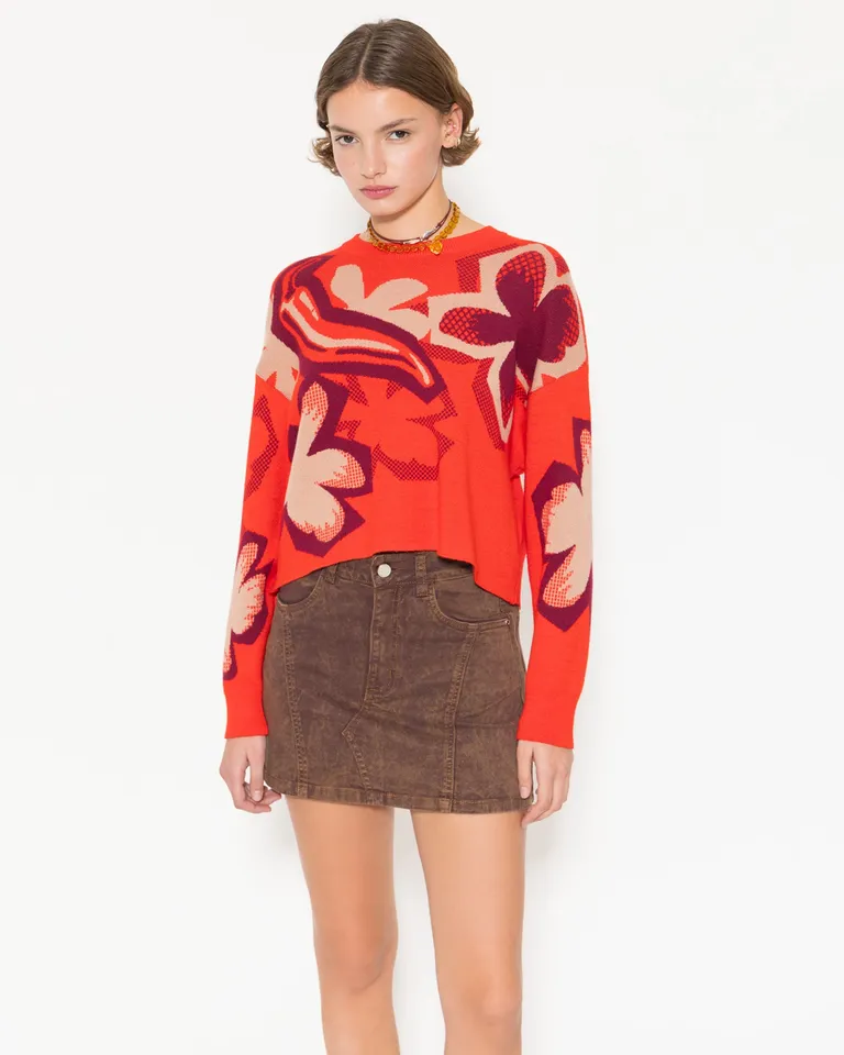 Amplio y relajado sweater de jacquard tricolor para look actualizado y contemporáneo de Jazmin Chebar en Buzos y Sweaters para argentina