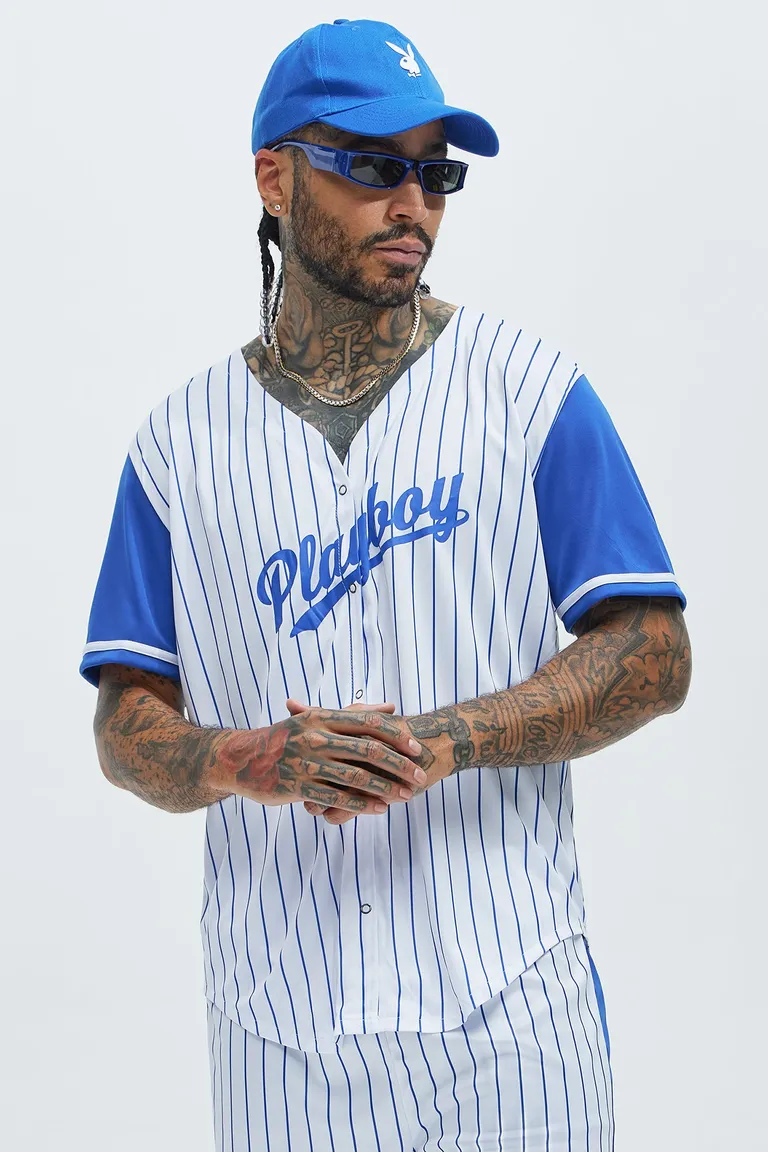 Disfraz jugador béisbol playboy de Fashion Nova en Remeras y Polos para argentina