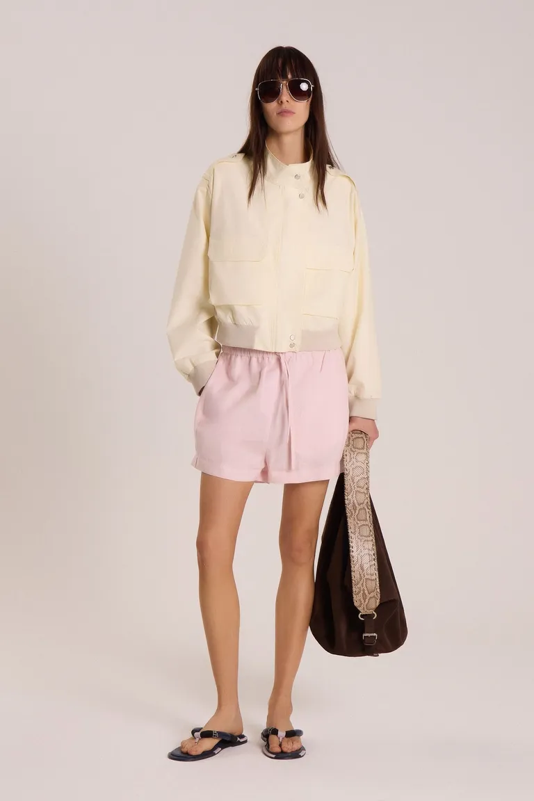 Shorts en lino rosa con bordados y cintura elástica de Maria Cher en Shorts para argentina